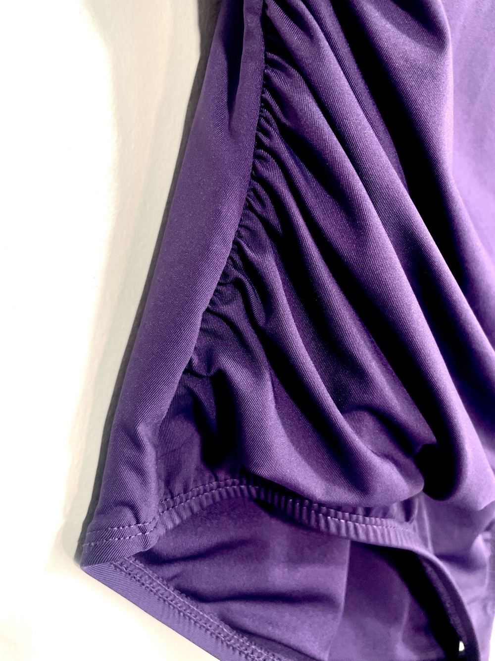 Lands’ End Purple Ruched One Piece Swimsuit XL Tummy Control Twist Front - Picture 5 of 9